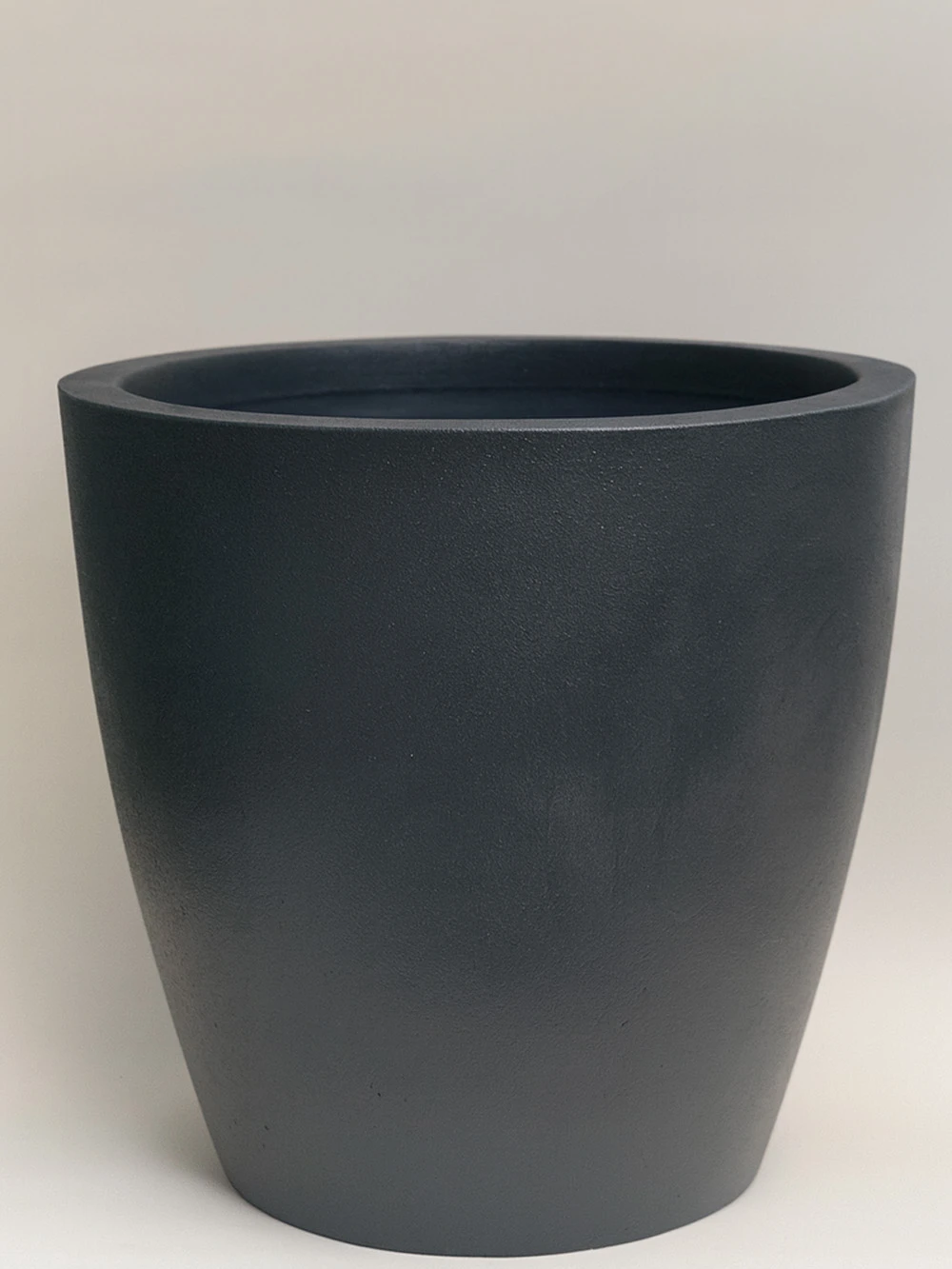 Manolya Beton Saksı No 4 Ø47cm Antrasit Manolya Beton Saksı No 4 Ø47cm Antrasit - saksilar - Lalezar Botanik